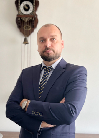 "Advokat Igor Pantić"