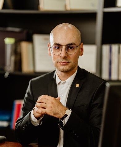 "Advokat Aleksandar Pejić"
